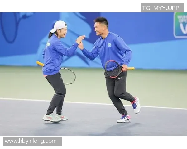 武汉网球队以61分领跑邀请赛积分榜展现强劲实力