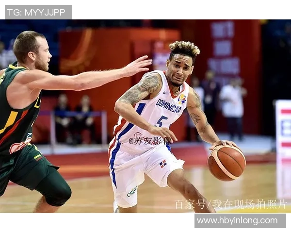 南京篮球队在世界杯预选赛中以62分稳居积分榜首位展现强劲实力