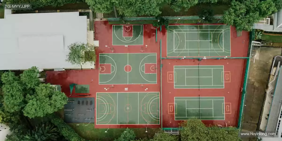 一键开启直播，弹幕互动，和全球球迷一起沸腾💬🌍